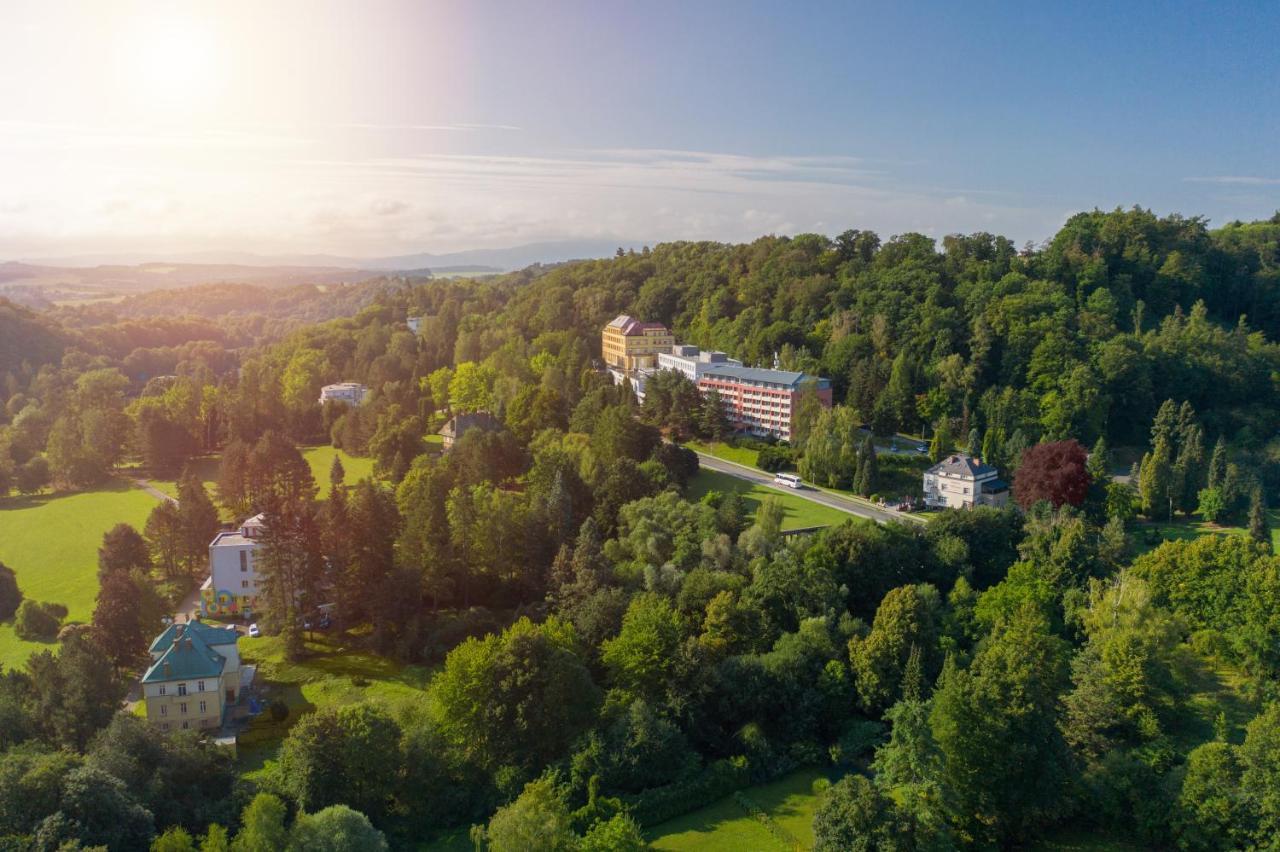 Penzion Vila Tereza Hranice  Kültér fotó